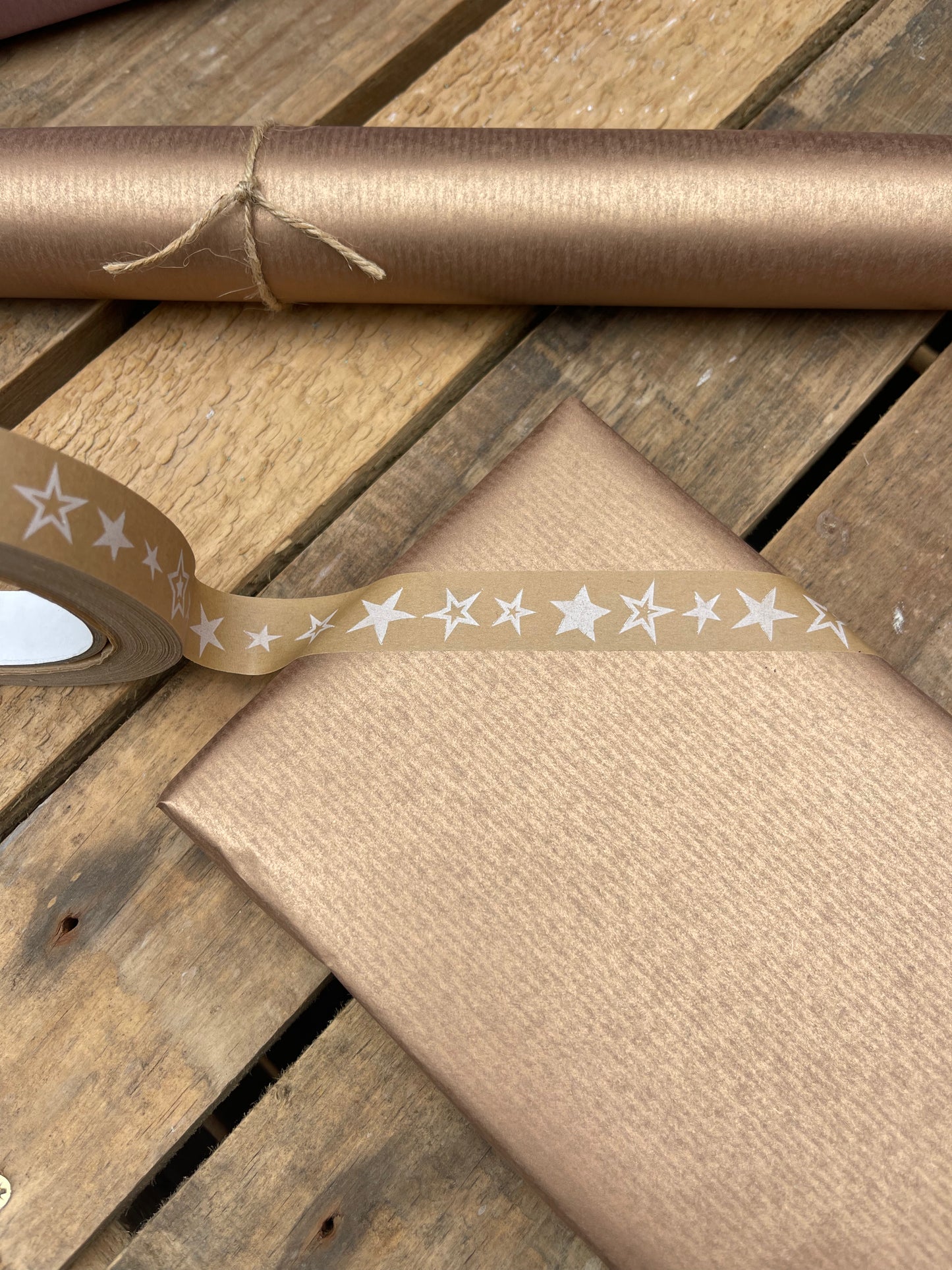 Recycled gift wrapping paper (5m)