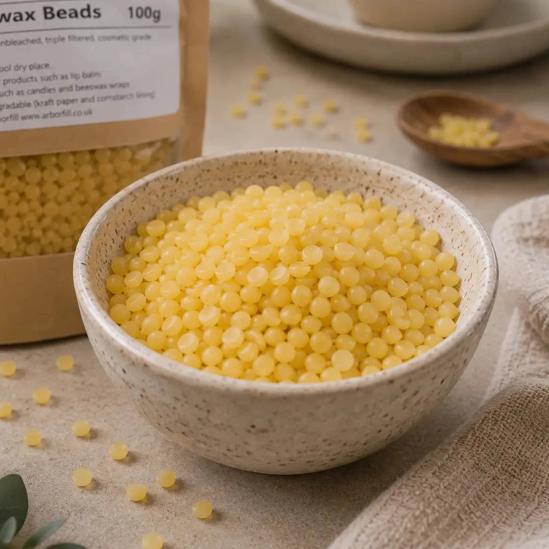Pure beeswax beads (100g) - cosmetic grade