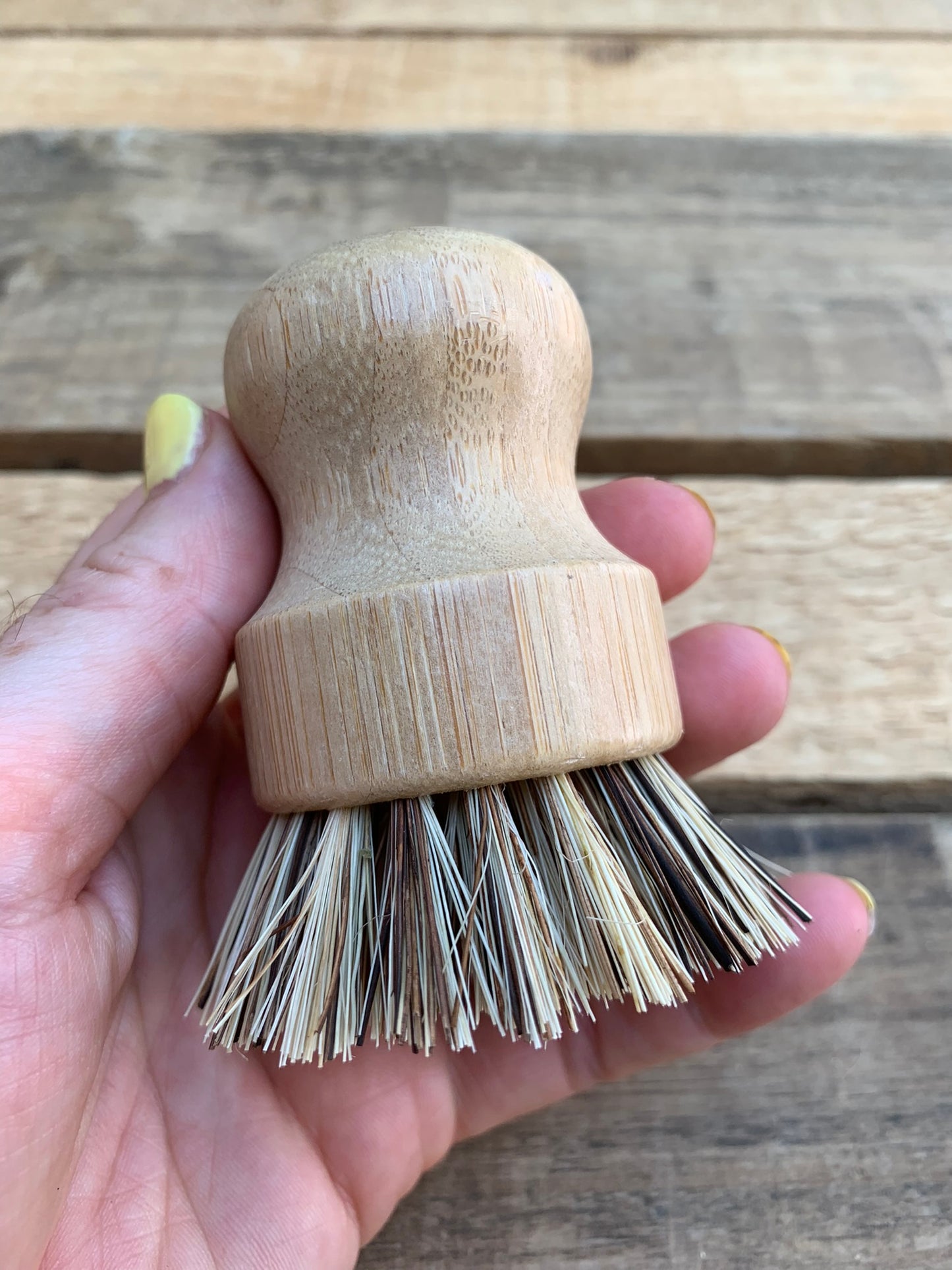 Bamboo scrubber