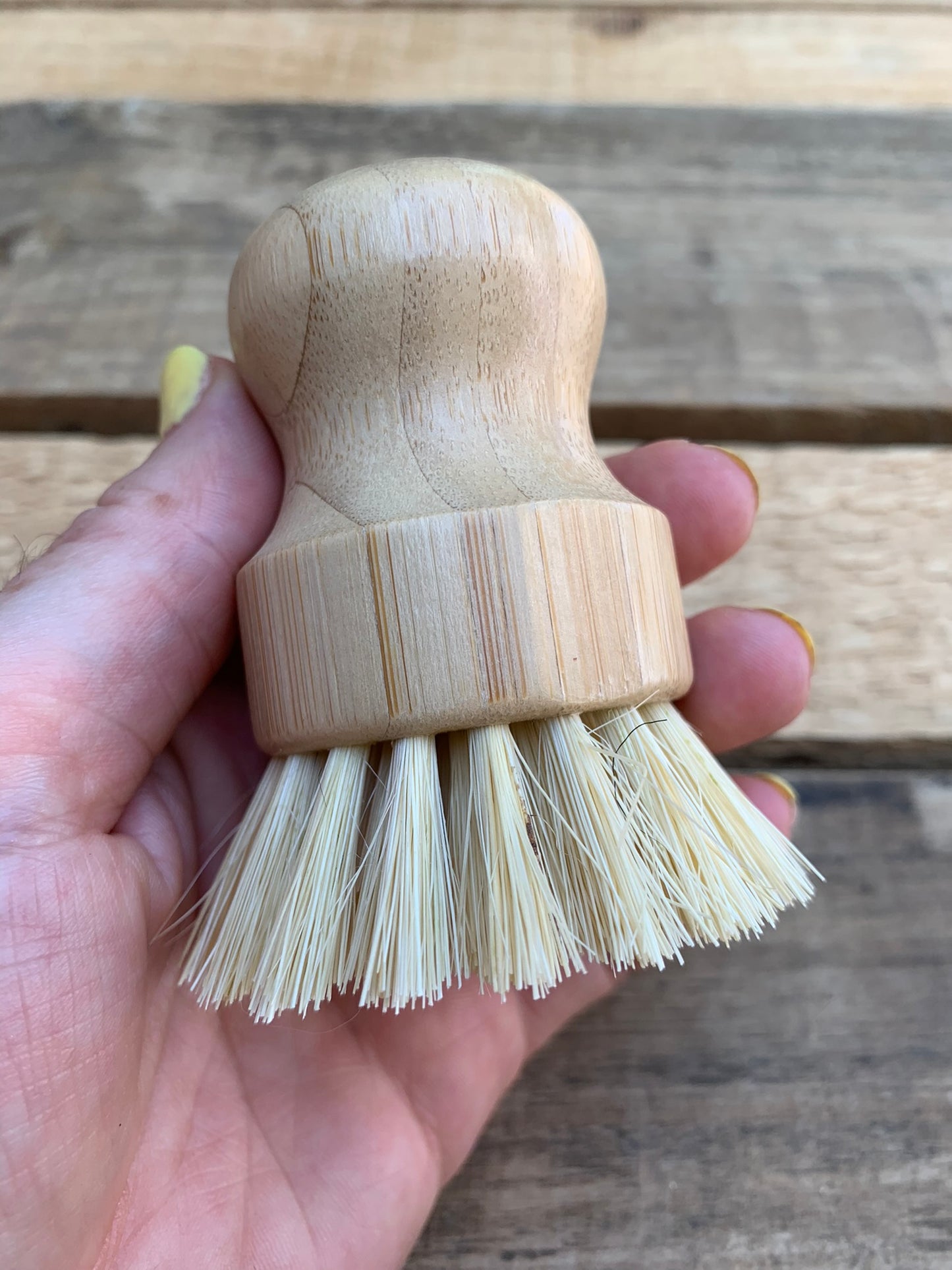 Bamboo scrubber